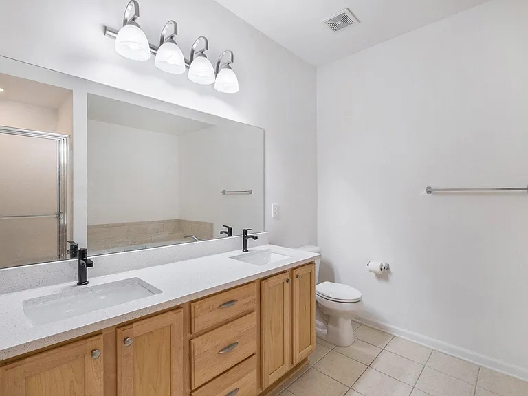 2925 N Knightsbridge Cir — Photo 21