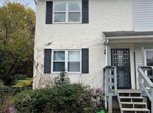 215 E 24th St, Chester, PA 19013