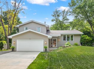7440 Longview Cir, Chanhassen, MN 55317
