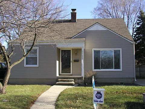 1st image of 23450 Rosewood St