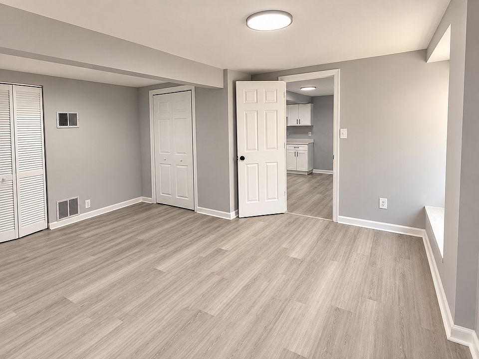 2nd image of 1500 N Pulaski St #1