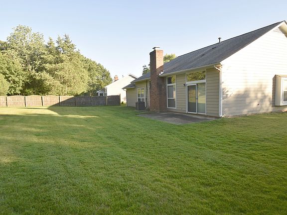 4th image of 8219 Brynmar Dr