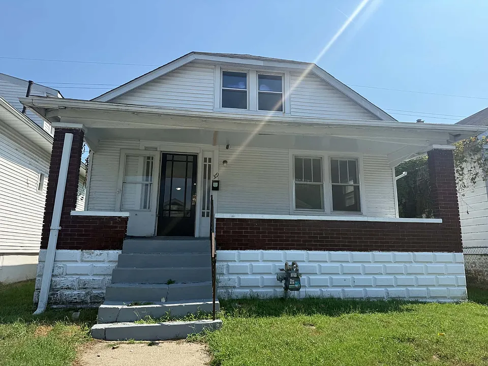 319 N 32nd St