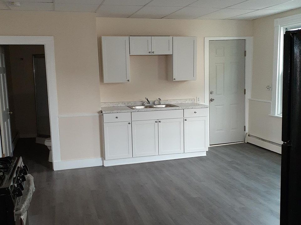 2nd image of 518 Privilege St #2
