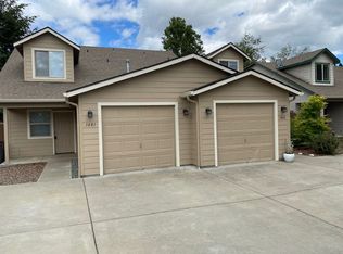 1491 Clearsprings Dr #1491, Medford, OR 97501