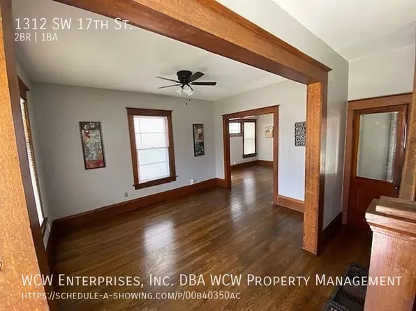 1312 SW 17th St, Topeka, KS 66604