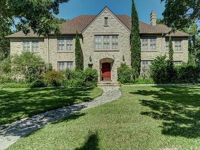 915 E Washington Ave, Navasota, TX, 77868