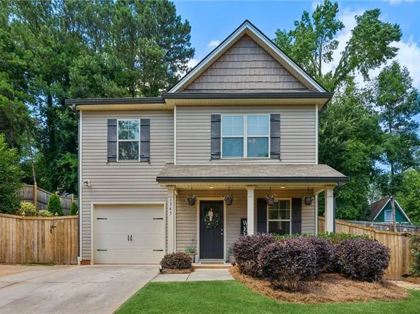 1745 Falcon Creek Trl, Cumming, GA 30041