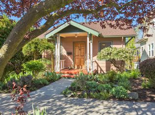 3715 Woodlawn Ave N, Seattle, WA 98103