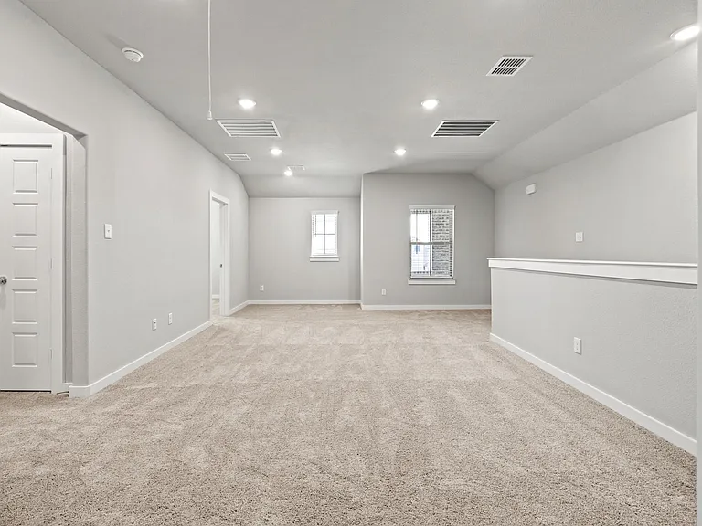 102 Travine Dr — Photo 21