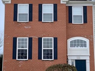 222 Cassidy Ln, Elgin, IL 60124