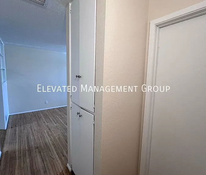 1112 Palomas Dr SE #B — Photo 6