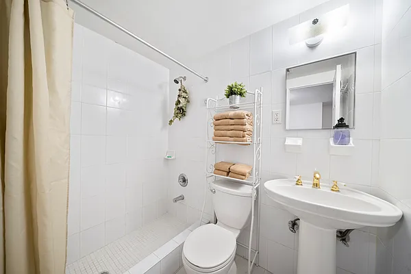 Rented by Owner | media 48