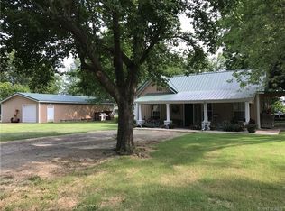 815 E Spaulding Ave, Checotah, OK 74426