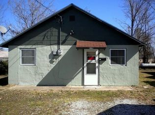 810 Augusta St #810, Houston, MO 65483