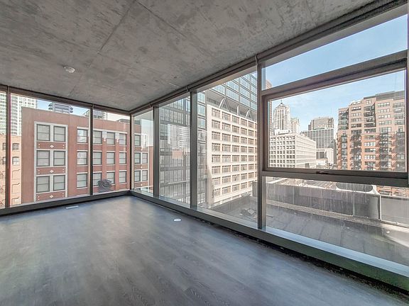 5th image of 712 S Clark St #1106