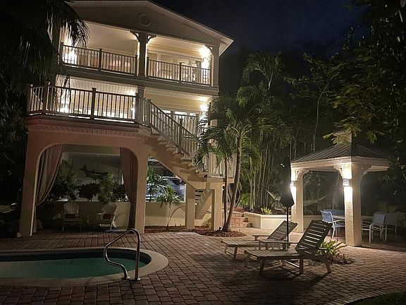4th image of 575 95th St