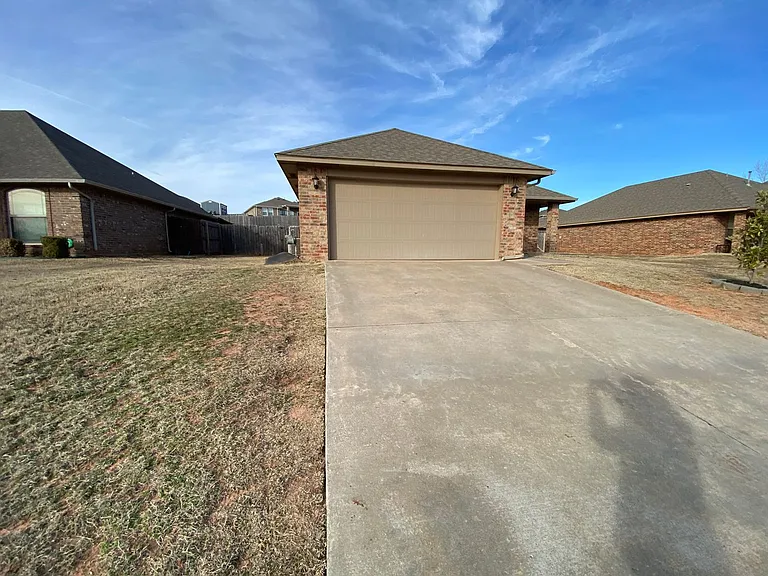 2225 Mill Creek Way — Photo 2