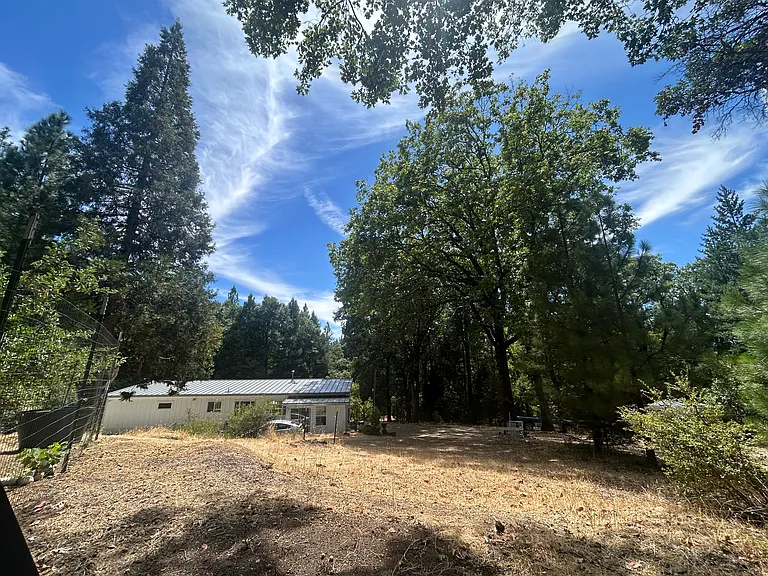 17347 Sunrise Rd — Photo 2