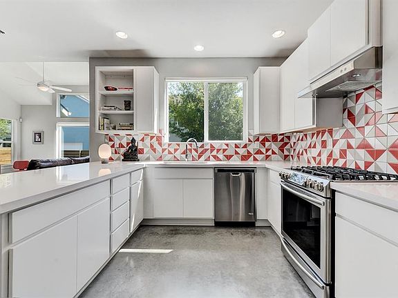 5th image of 5616 S 1st St Unit 33