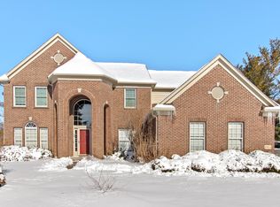 11704 Gray Eagle Dr, Fishers, IN 46038