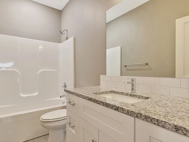 472 Long Path Ct — Photo 16