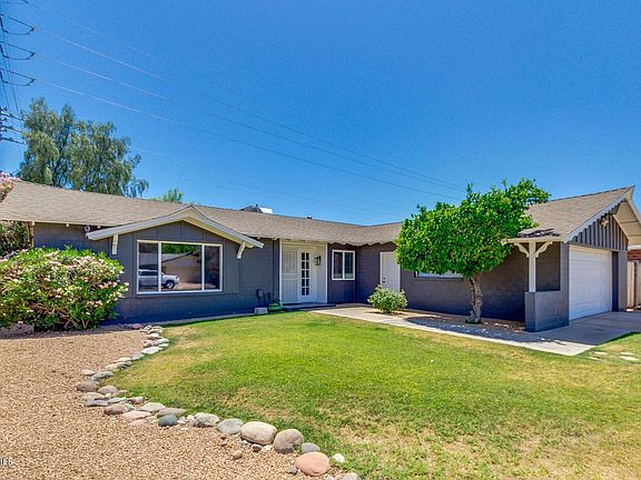 INVITING CURB APPEAL