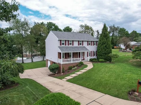 417 Topaz Dr, Allison Park, PA 15101