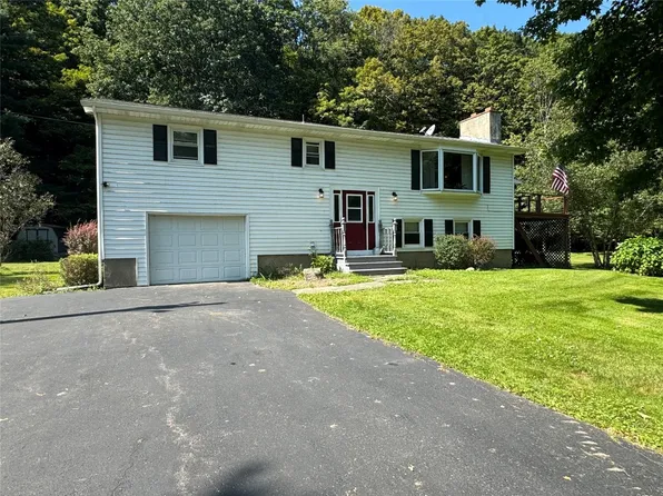 3155 Dubois St, Hallstead, PA 18822