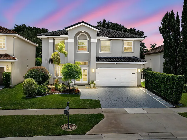 3738 Old Lighthouse Cir #SEASON RENTAL — Photo 3