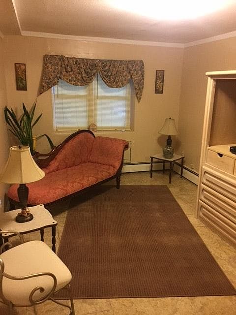 2nd image of 2080 Bergen Ave