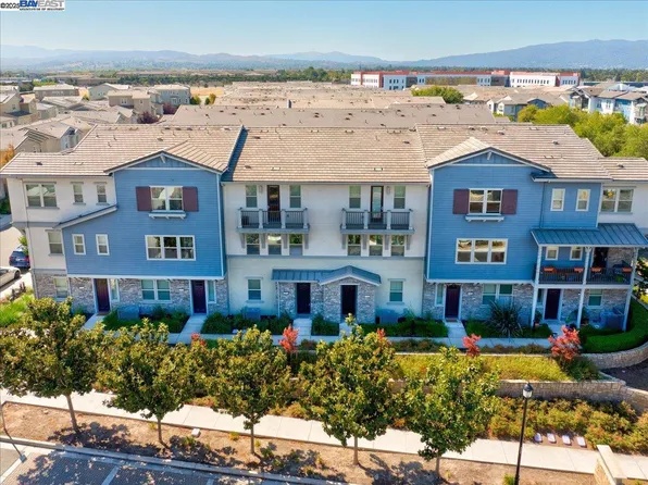 3056 Threecastles Way, Dublin, CA 94568