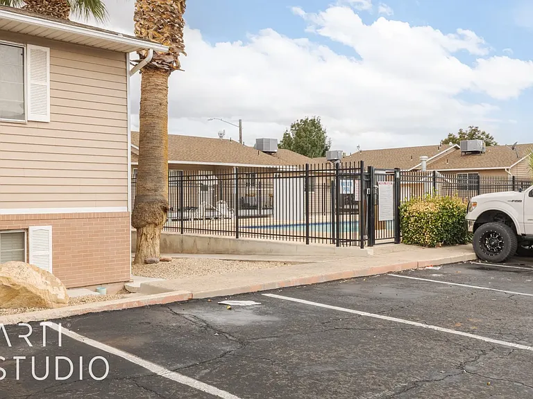 455 S 1100 St E #14 — Photo 4