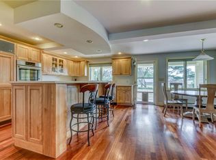 48 Island View Dr, Tiverton, RI 02878