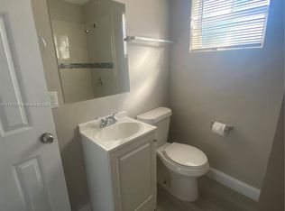 (Undisclosed Address), Hollywood, FL 33020