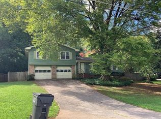 1614 Lamancha Dr, Lawrenceville, GA 30044