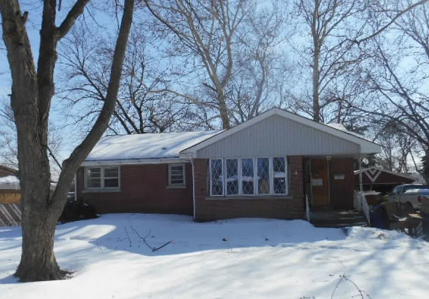 6835 W 109th Pl photo 1
