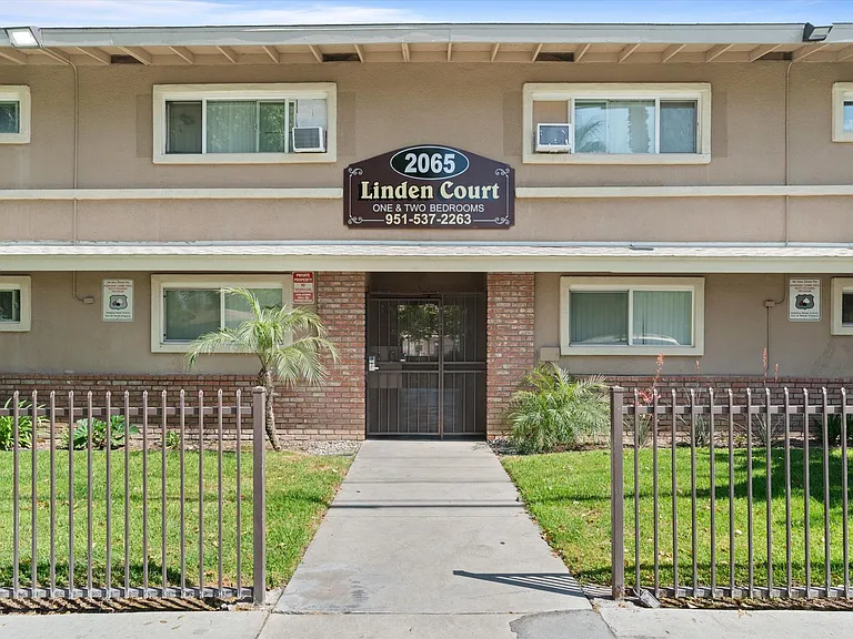 Linden Court Apartments — Photo 58