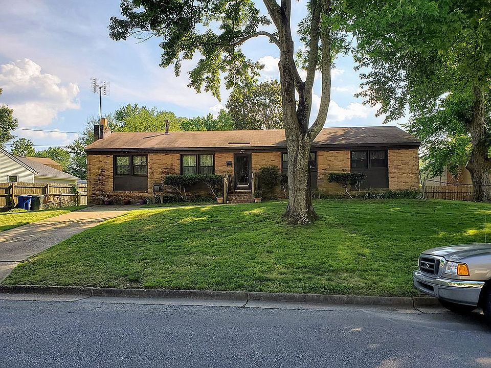 1st image of 429 Maryle Ct