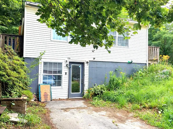 123 Town Farm Road, Farmington, ME 04938