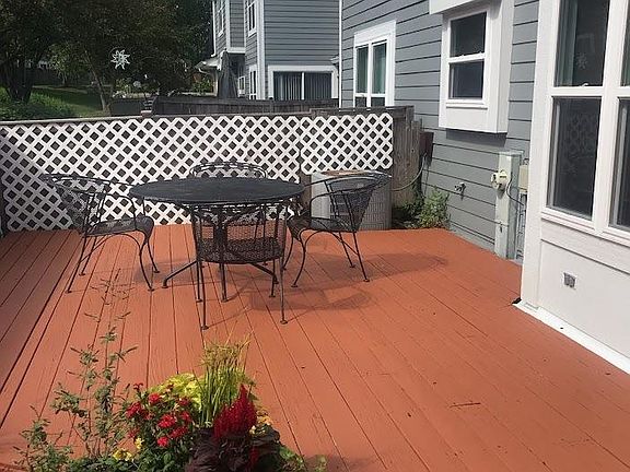 3rd image of 108 Sarahs Grove Ln
