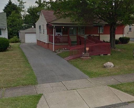 1st image of 728 E Laclede Ave