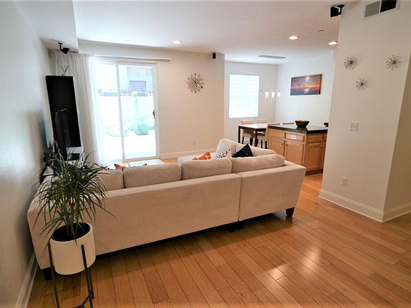 4th image of 7132 Farralone Ave Unit 212