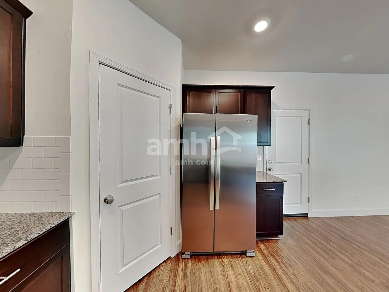 4 bed, 2.5 bath, 1891 sqft, $2,645 — Photo 3