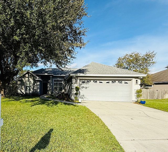1st image of 2655 Coachman Lakes Dr