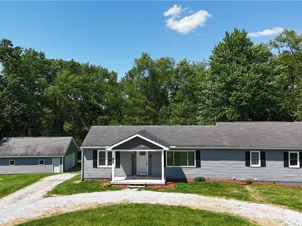 700 Swayne St, Coshocton, OH 43812