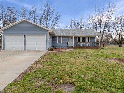 605 E Maple St, Archie, MO, 64725