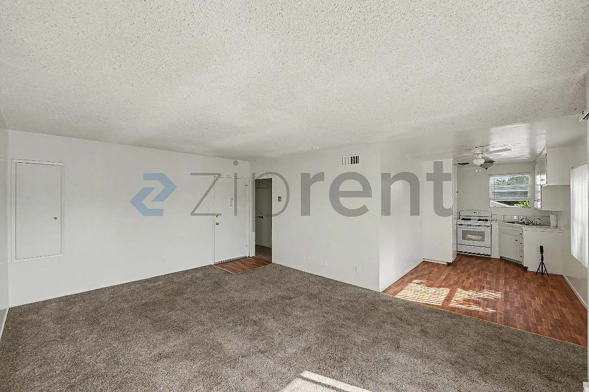 3 bed, $2,800 — Photo 2