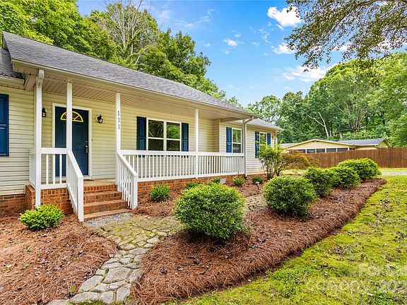 2nd image of 111 Seagrove Ln #75