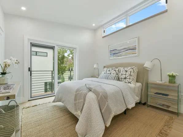 93 Pearl St #93, Cambridge, MA 02139